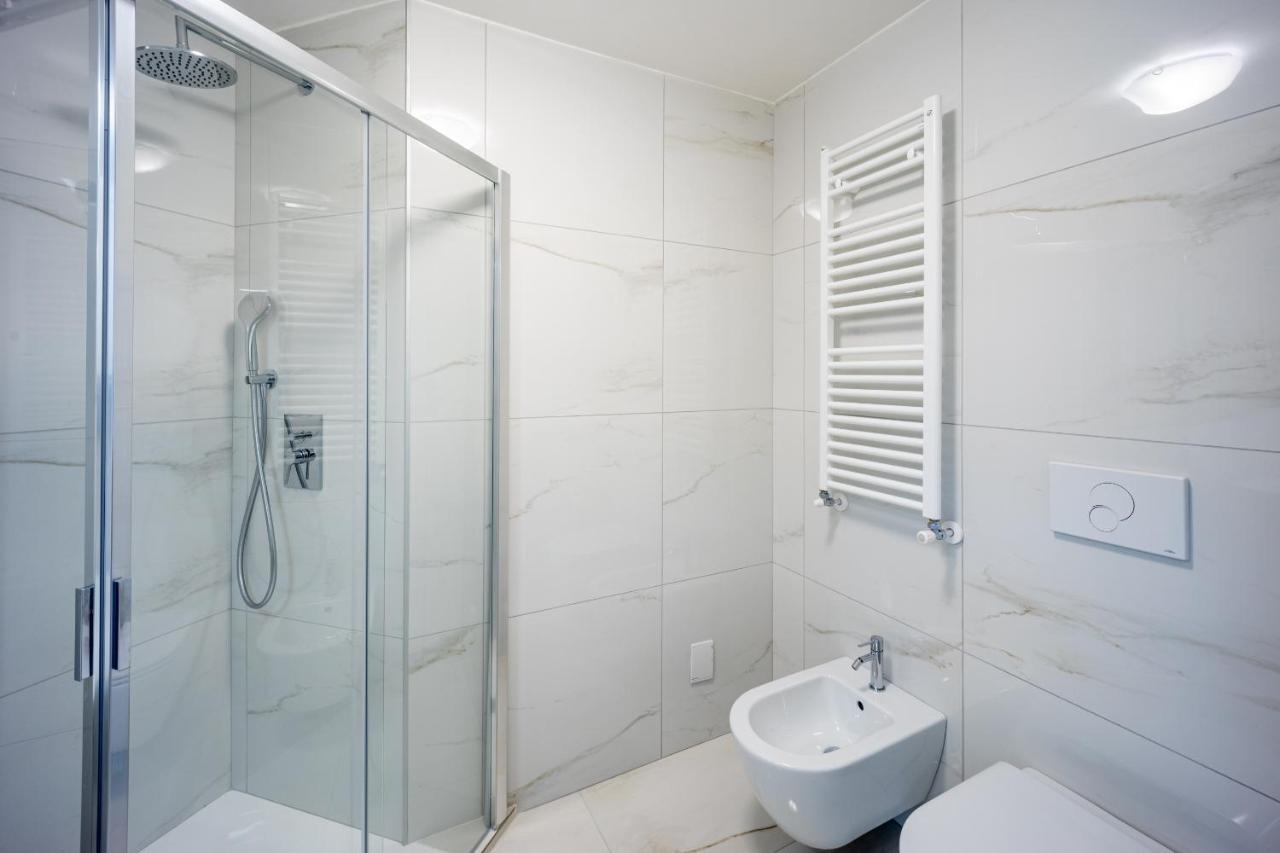 Aregai Marina Exclusive Seaside Apartments Santo Stefano al Mare Esterno foto