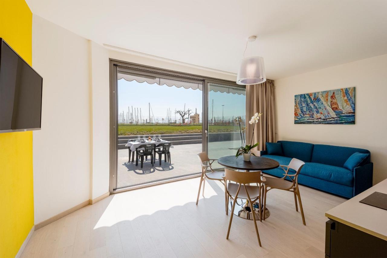 Aregai Marina Exclusive Seaside Apartments Santo Stefano al Mare Esterno foto
